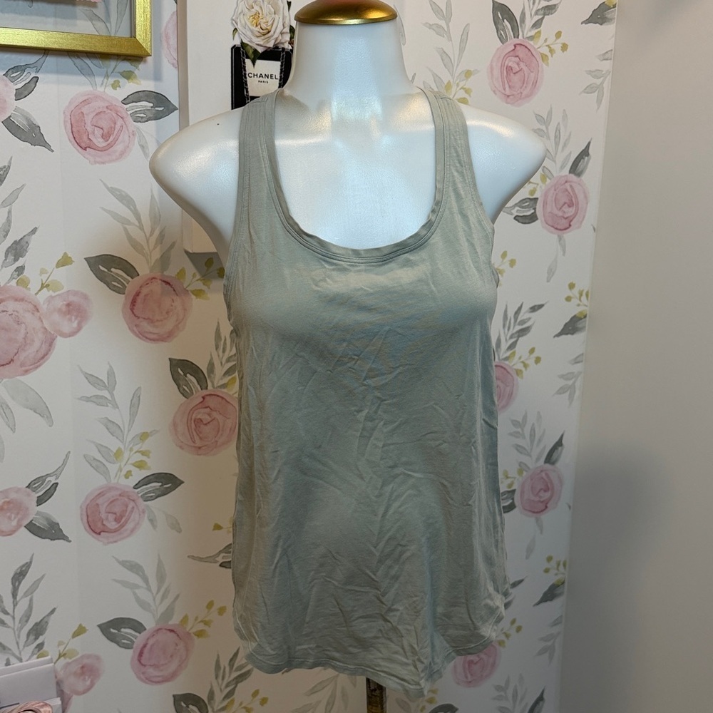 Lululemon Athletica Light Gray Tank Top